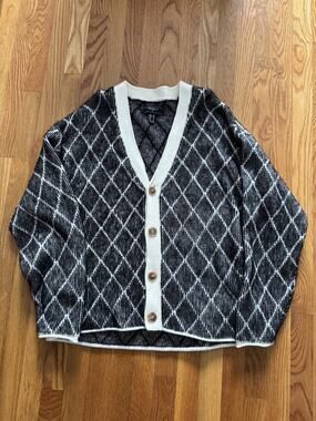 BRAND NEW Forever 21 Geometric Unisex Knit Cardigan (Medium)